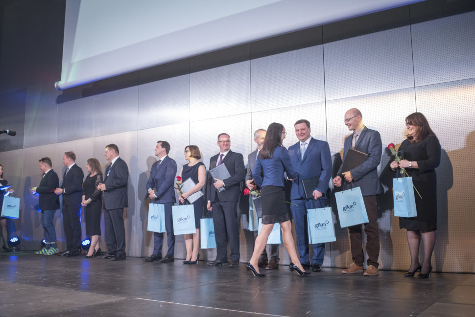 MBA IGG wreczenie dyplomow absolwentom