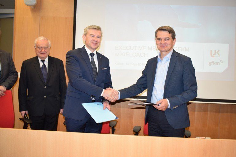 zdjecia z podpisania umowy w Kielcach