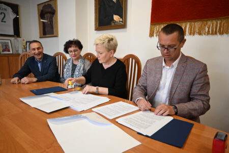 AWFiS i GFKM podpisują umowę współpracy